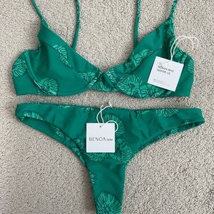 BRAND NEW Benoa set in monstera